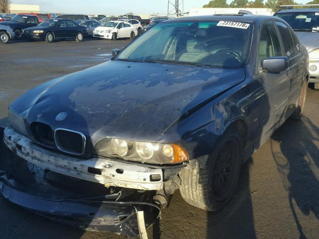 WBADT63422CH93149 - 2002 BMW 530 I AUTO BLUE photo 2