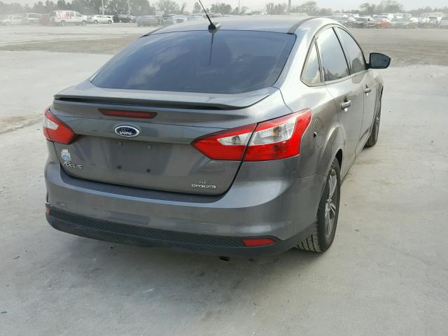 1FADP3F25EL378706 - 2014 FORD FOCUS SE GRAY photo 4