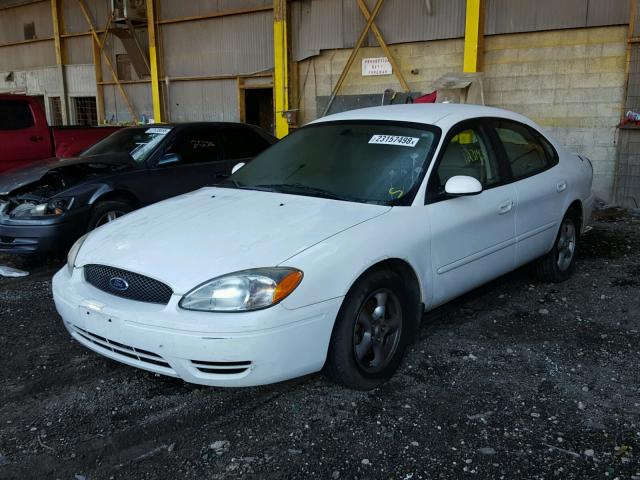 1FAFP53U44A133772 - 2004 FORD TAURUS SE WHITE photo 2