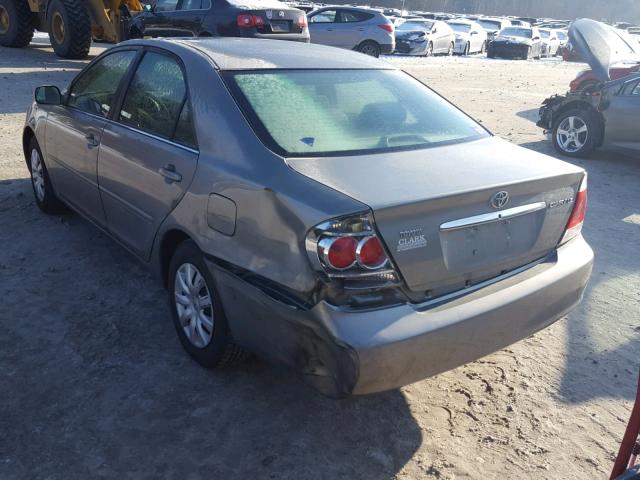 4T1BE32K15U631796 - 2005 TOYOTA CAMRY LE GRAY photo 3