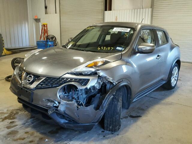 JN8AF5MR4GT608187 - 2016 NISSAN JUKE S CHARCOAL photo 2