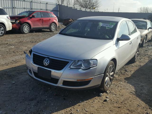 WVWEK93C26P031731 - 2006 VOLKSWAGEN PASSAT 2.0 SILVER photo 2