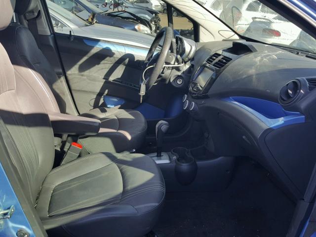 KL8CD6S99EC564390 - 2014 CHEVROLET SPARK 1LT BLUE photo 5