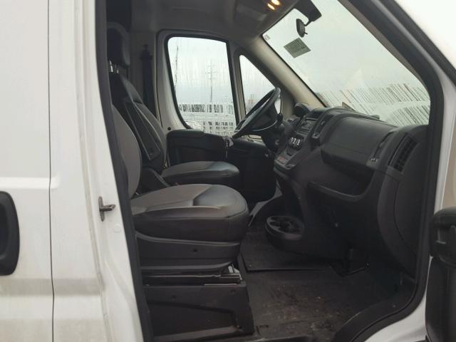 3C6TRVAG4HE518814 - 2017 RAM PROMASTER WHITE photo 5