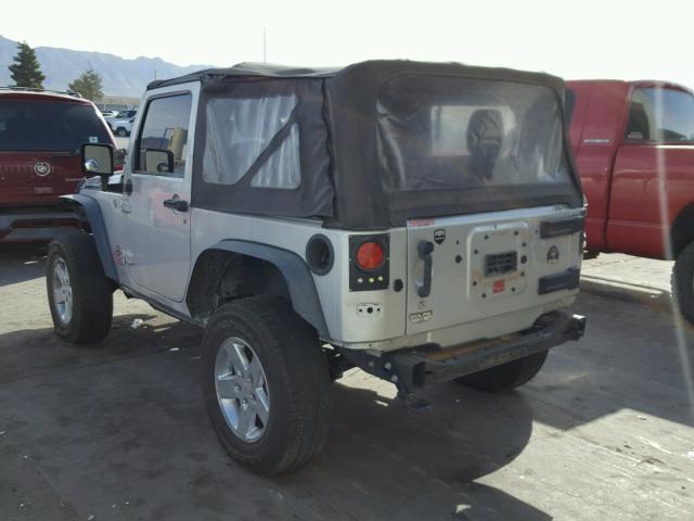 1J4AA2D15BL527415 - 2011 JEEP WRANGLER S SILVER photo 3