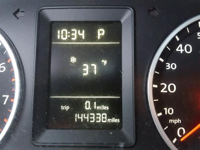 WVGBV7AX6AW524150 - 2010 VOLKSWAGEN TIGUAN SE 黑色 照片 8