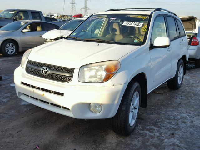 JTEGD20V650086766 - 2005 TOYOTA RAV4 WHITE photo 2