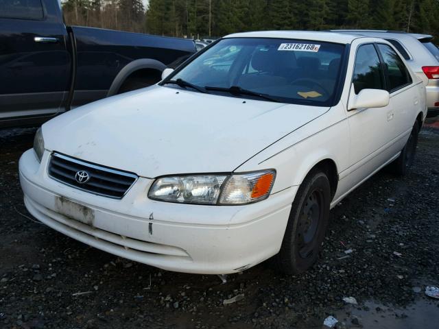 JT2BG22K1Y0414603 - 2000 TOYOTA CAMRY CE WHITE photo 2