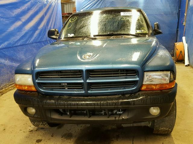 1B7GG32N12S582671 - 2002 DODGE DAKOTA SPO BLUE photo 9