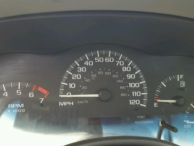 1G1NE52J22M716803 - 2002 CHEVROLET MALIBU LS 银色 照片 8