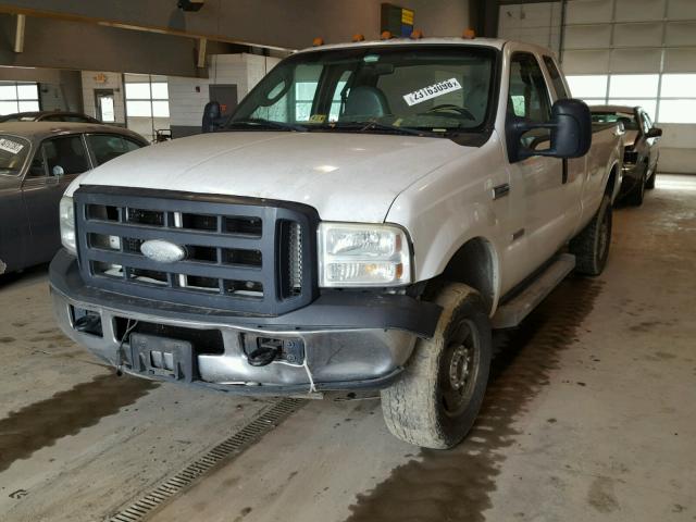 1FTWX31P76EB58849 - 2006 FORD F350 SRW S WHITE photo 2