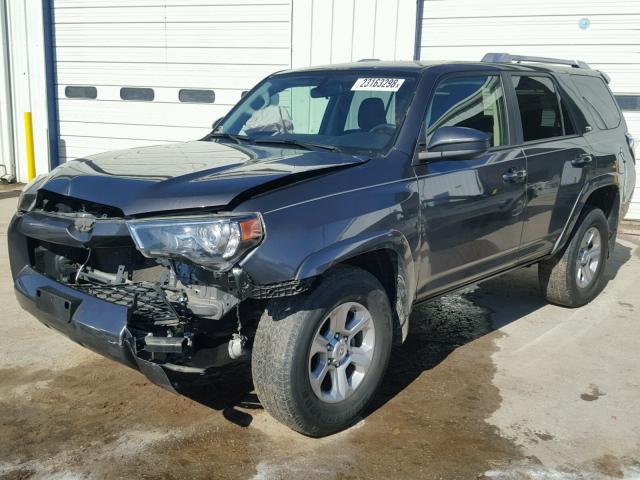 JTEZU5JR0F5093552 - 2015 TOYOTA 4RUNNER SR CHARCOAL photo 2