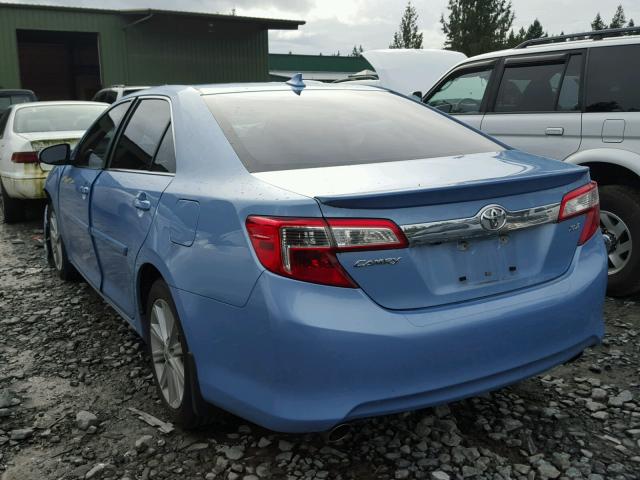 4T1BK1FK9CU521518 - 2012 TOYOTA CAMRY SE BLUE photo 3