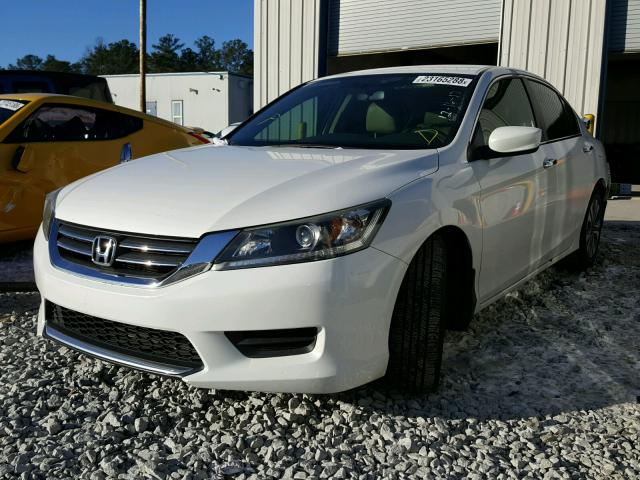 1HGCR2F3XDA032410 - 2013 HONDA ACCORD LX WHITE photo 2