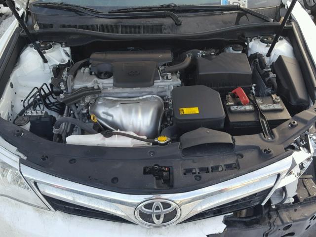 4T4BF1FK4ER418245 - 2014 TOYOTA CAMRY L WHITE photo 7