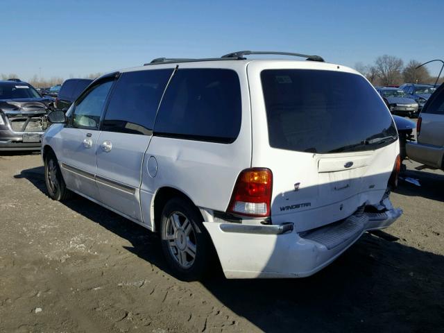 2FMZA52402BB08570 - 2002 FORD WINDSTAR S WHITE photo 3