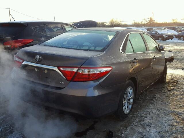 4T4BF1FK7FR452651 - 2015 TOYOTA CAMRY LE GRAY photo 4