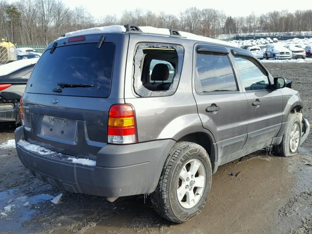 1FMYU93195DA10666 - 2005 FORD ESCAPE XLT GRAY photo 4