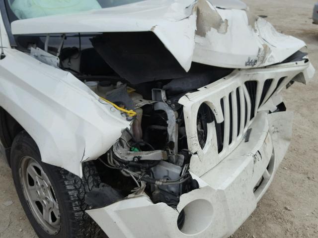 1J4NT2GB4AD554100 - 2010 JEEP PATRIOT SP WHITE photo 9