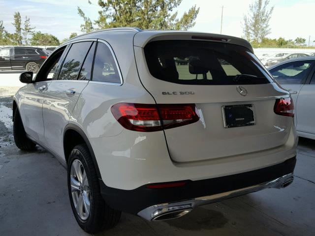 WDC0G4JB5JV057182 - 2018 MERCEDES-BENZ GLC 300 WHITE photo 3