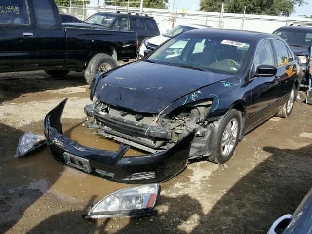 1HGCM56356A088497 - 2006 HONDA ACCORD SE BLACK photo 2