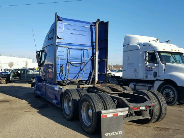 4V4NC9EJ8GN966715 - 2016 VOLVO VN VNL BLUE photo 3