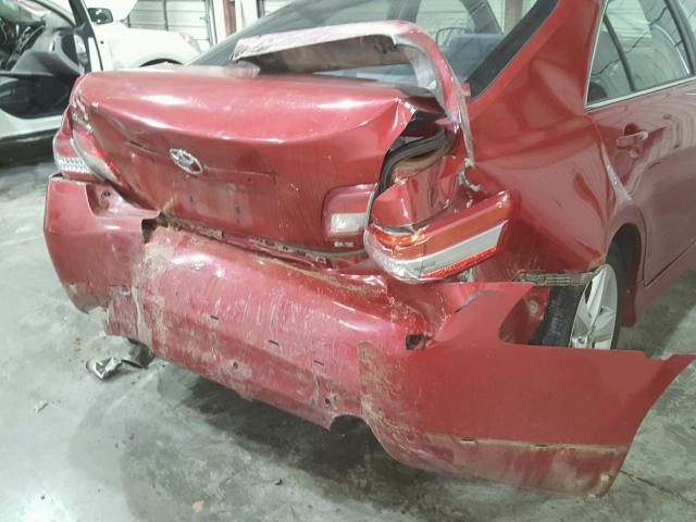 4T1BF3EK4AU523661 - 2010 TOYOTA CAMRY BASE RED photo 9