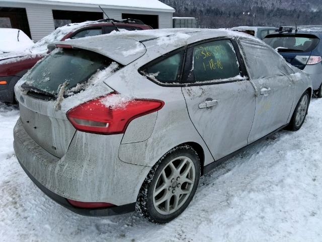 1FADP3K29FL386539 - 2015 FORD FOCUS SE SILVER photo 4