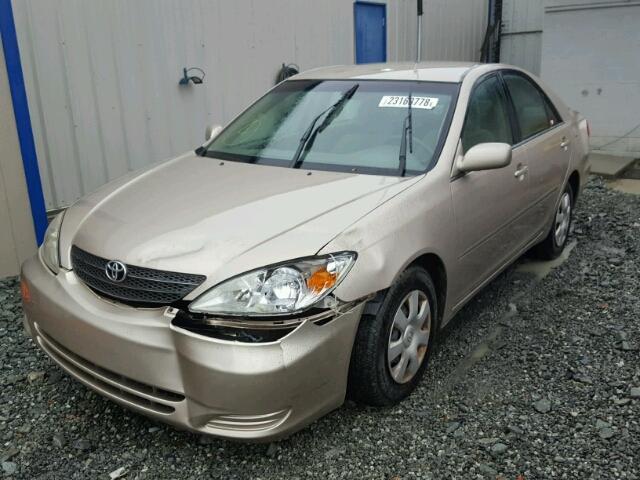 4T1BE32K02U091885 - 2002 TOYOTA CAMRY LE WHITE photo 2