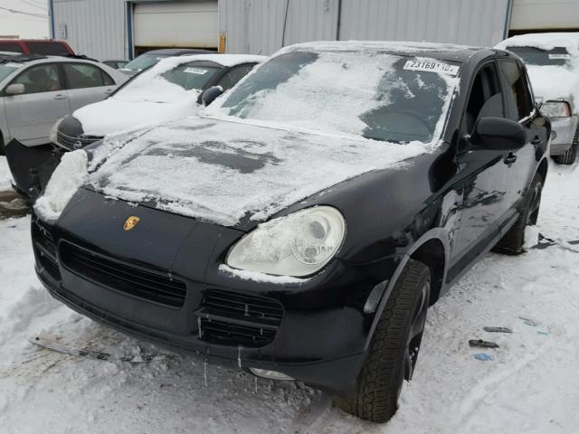 WP1AB29P34LA64613 - 2004 PORSCHE CAYENNE S BLACK photo 2