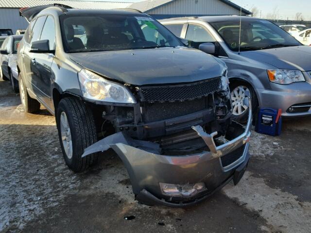 1GNKRGED4BJ142228 - 2011 CHEVROLET TRAVERSE L GRAY photo 1