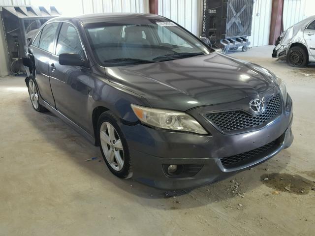 4T1BF3EK4BU726972 - 2011 TOYOTA CAMRY BASE GRAY photo 1