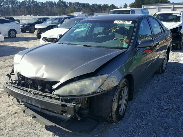 4T1BE32K15U625822 - 2005 TOYOTA CAMRY LE GRAY photo 2