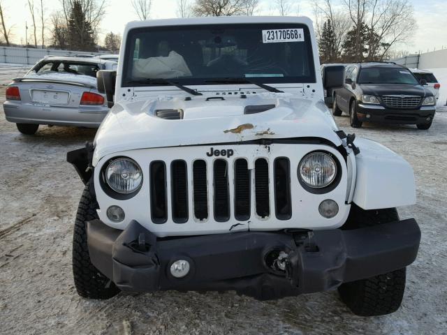 1C4BJWEG6FL623080 - 2015 JEEP WRANGLER U WHITE photo 9