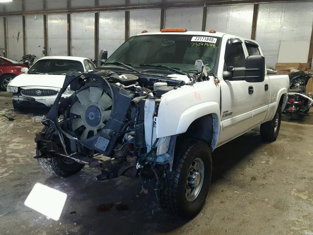 1GCHK23D56F223390 - 2006 CHEVROLET SILVERADO WHITE photo 2