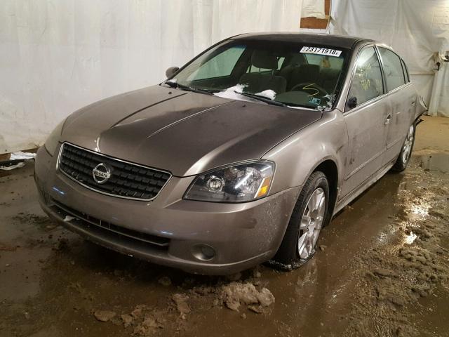 1N4AL11D45C397825 - 2005 NISSAN ALTIMA S TAN photo 2