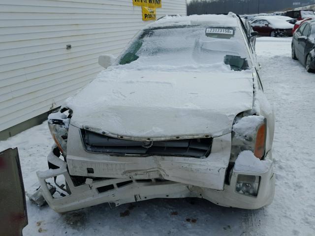 1GYEE637540186539 - 2004 CADILLAC SRX WHITE photo 9