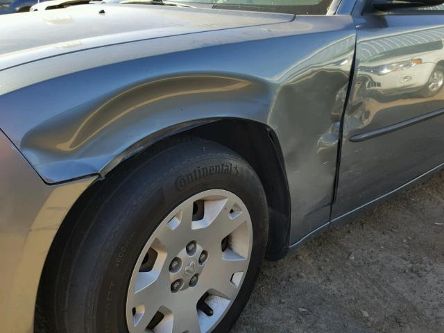 2B3KA43R76H392603 - 2006 DODGE CHARGER SE GRAY photo 9