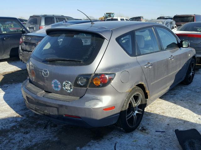 JM1BK343051293991 - 2005 MAZDA 3 HATCHBAC GRAY photo 4