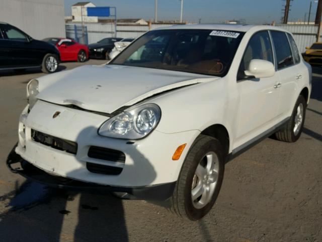 WP1AB29P14LA63654 - 2004 PORSCHE CAYENNE S WHITE photo 2