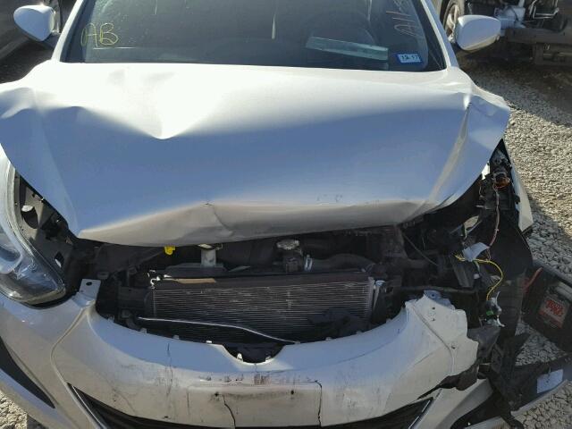 5NPDH4AE2GH769687 - 2016 HYUNDAI ELANTRA SE SILVER photo 7