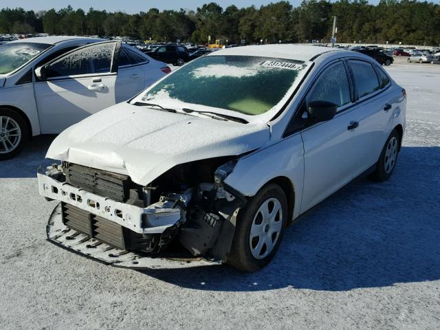 1FADP3E29FL354668 - 2015 FORD FOCUS S WHITE photo 2