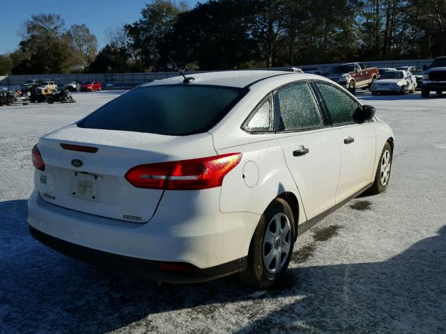 1FADP3E29FL354668 - 2015 FORD FOCUS S WHITE photo 4