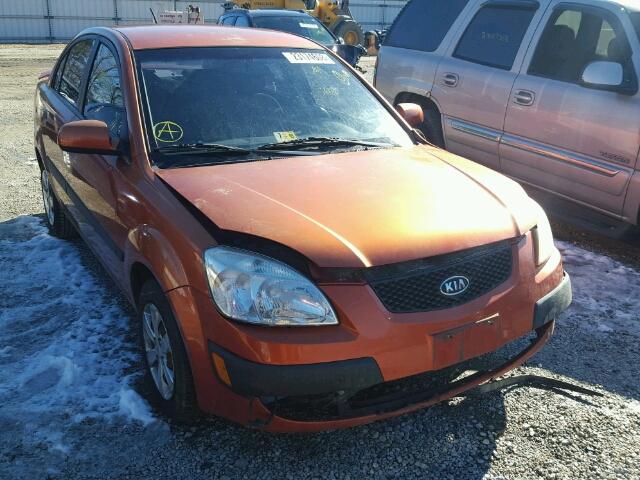 KNADE123386352673 - 2008 KIA RIO BASE ORANGE photo 1