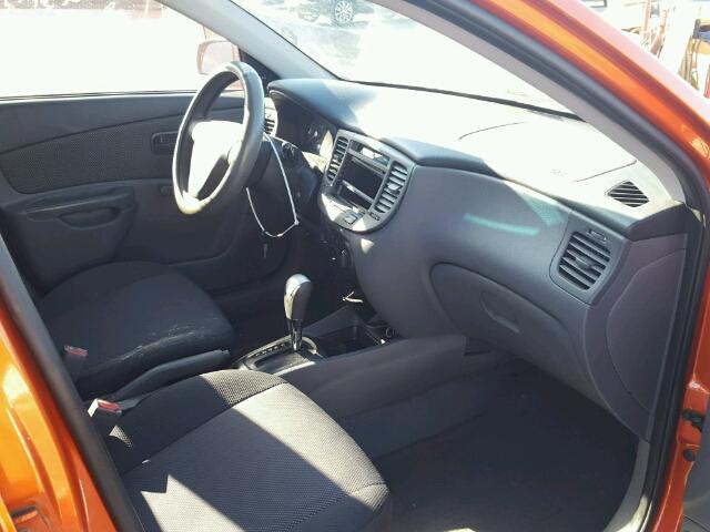 KNADE123386352673 - 2008 KIA RIO BASE ORANGE photo 5