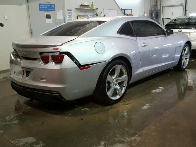 2G1FC1E38D9220808 - 2013 CHEVROLET CAMARO LT SILVER photo 4