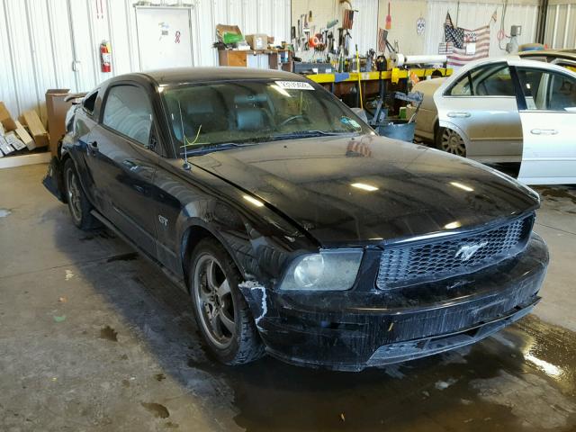 1ZVFT82H765230968 - 2006 FORD MUSTANG GT BLACK photo 1