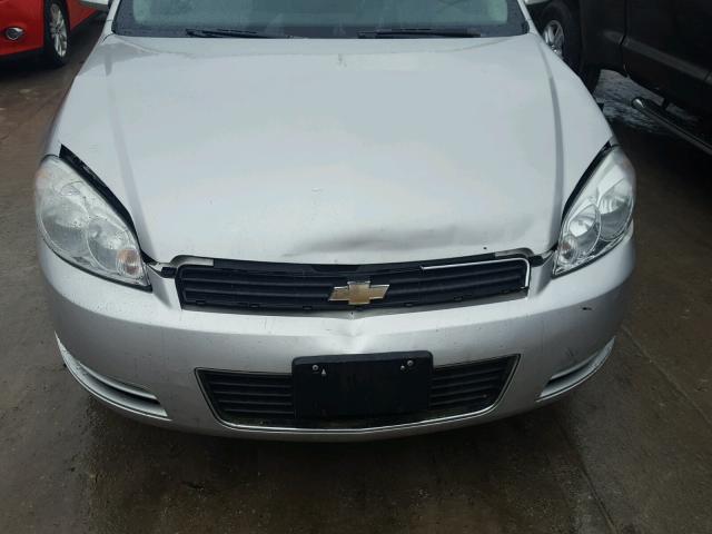 2G1WB58N479167942 - 2007 CHEVROLET IMPALA LS SILVER photo 7