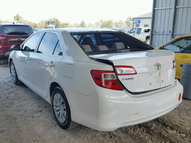 4T4BF1FK6CR210218 - 2012 TOYOTA CAMRY BASE WHITE photo 3