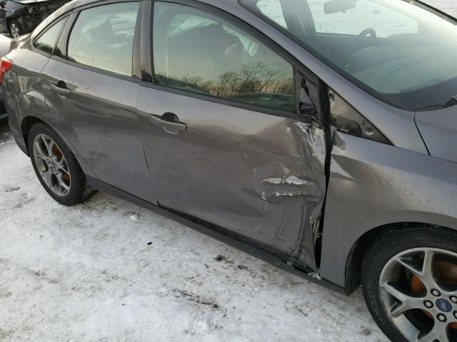 1FADP3F24EL258590 - 2014 FORD FOCUS SE GRAY photo 9